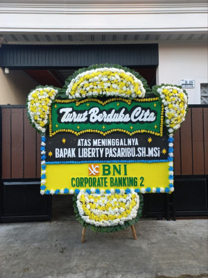 Papan Bunga Duka di Binawidya