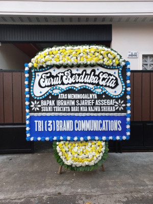 Papan Bunga Duka di Binawidya